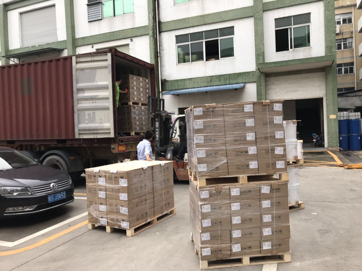 奮戰(zhàn)半月，液體硅膠準(zhǔn)時(shí)出貨